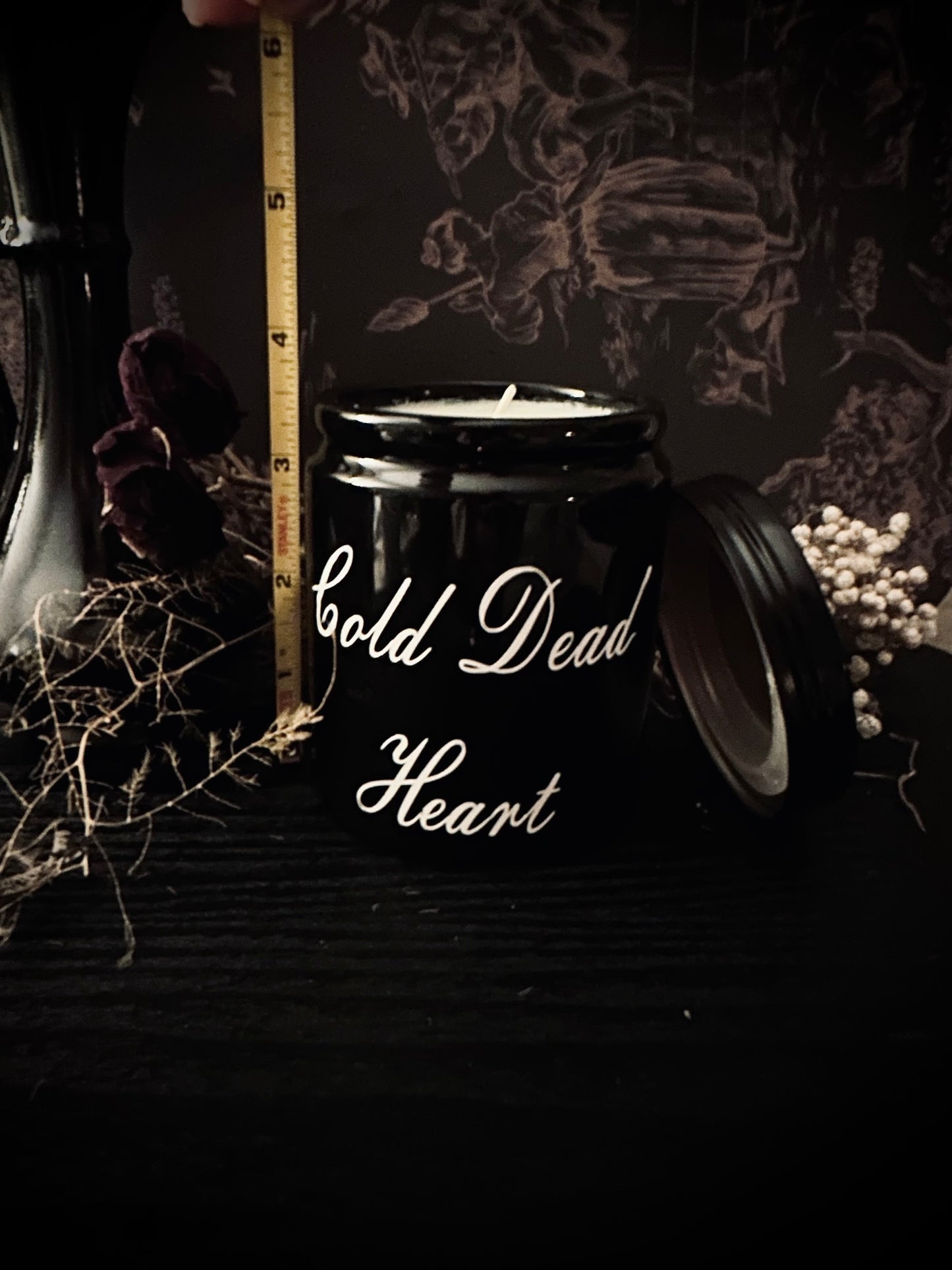 Cold Dead Heart Goth Candle – Winter Pine & Lavender Scent – 10oz Premium Soy Wax – Goth Candle Goth Gift