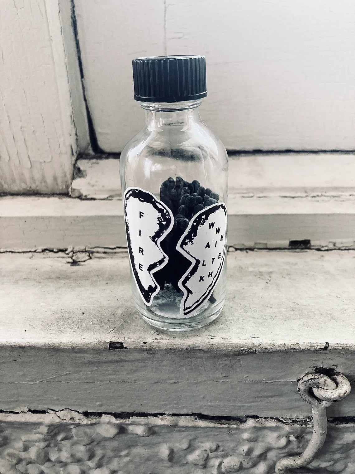 Twin Peaks Glass Bottle Black Matches